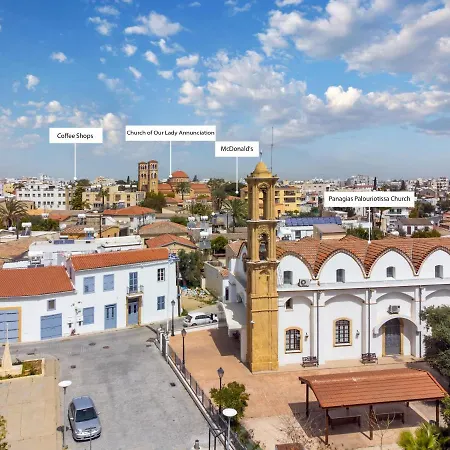 アパート To Hani - Kamara